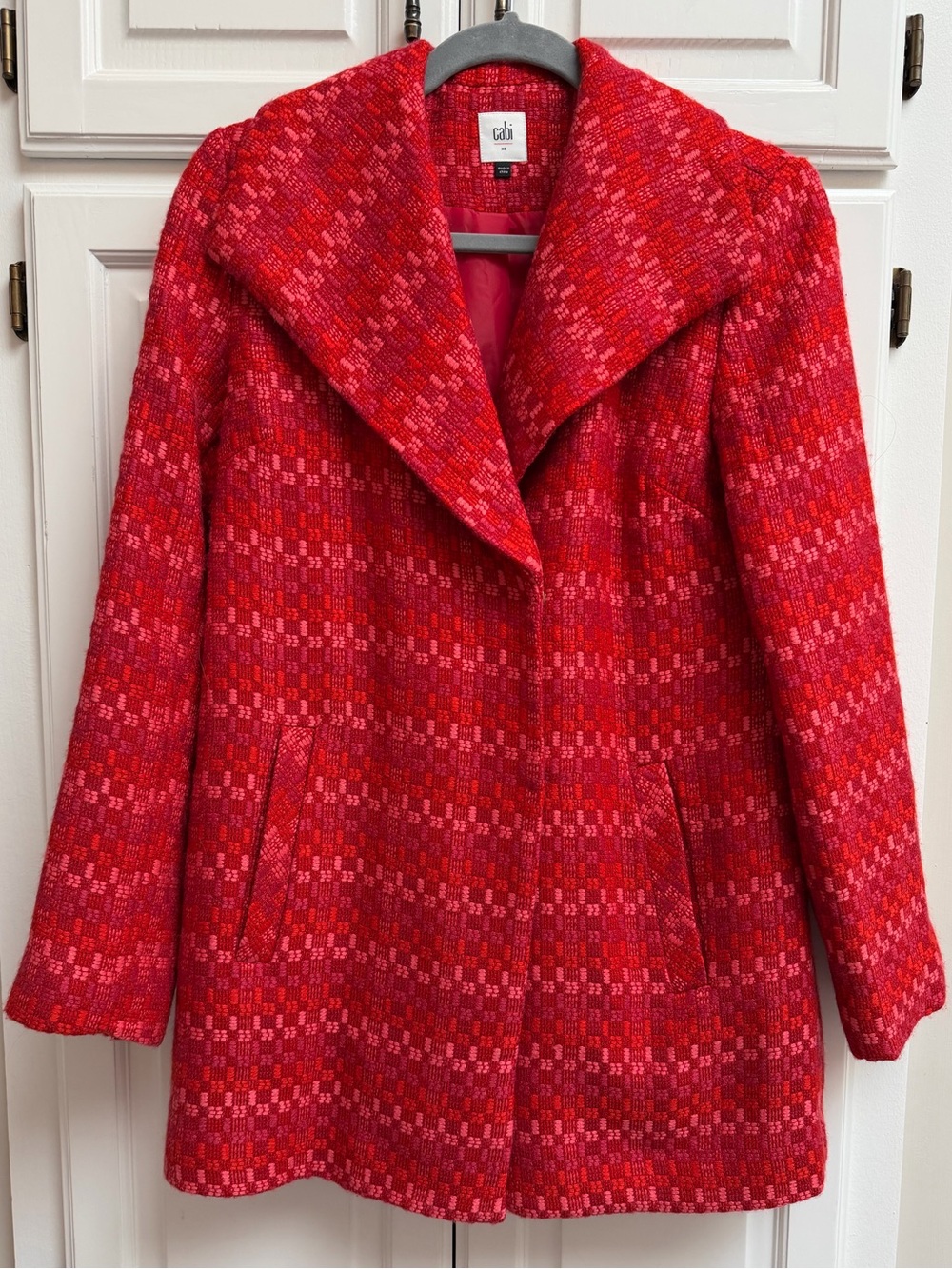 Cabi Sloane Tweed Jacket #3031 Plaid Wool Blend Red Pink Size XS